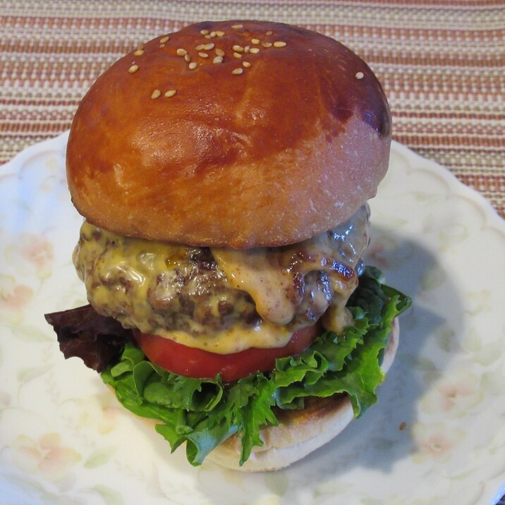 食べごたえ十分！ハンバーガー